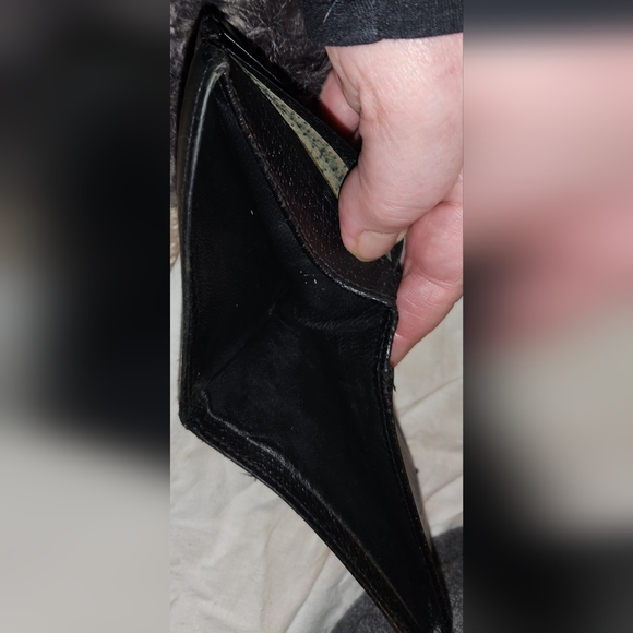 Gucci Male Wallet - Picture 13 of 16